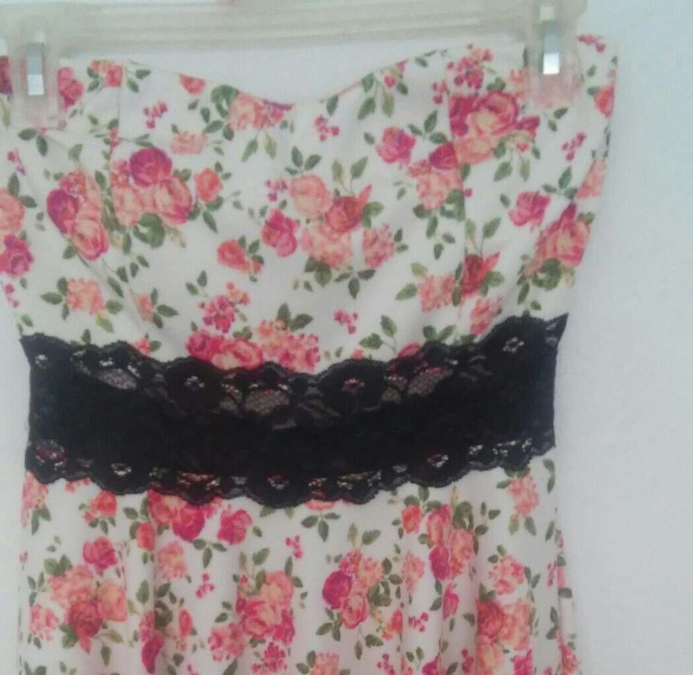Strapless dress